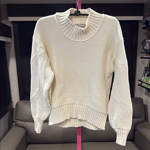 Everlane Cream Cowl Neck Sweater Timeless Knit xs - Picture 1 of 7